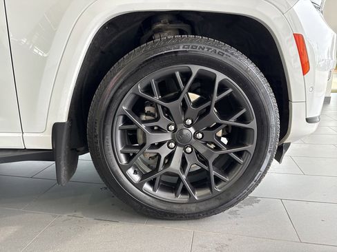 Used 2024 Jeep Grand Cherokee L Summit AWD/4WD image 65