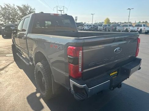 Used 2025 Ford F350 Lariat w/ FX4 Off-Road Package AWD/4WD image 5