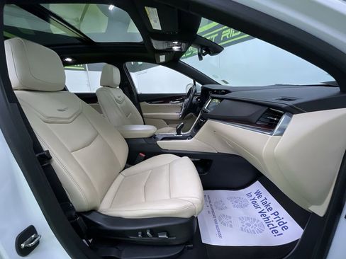 Used 2019 Cadillac XT5 Luxury image 30