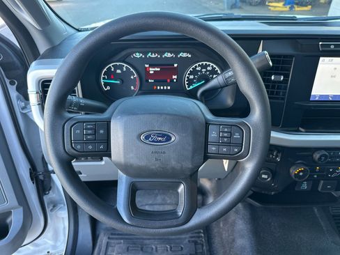 Used 2024 Ford F450 XL w/ XL Chrome Package image 14