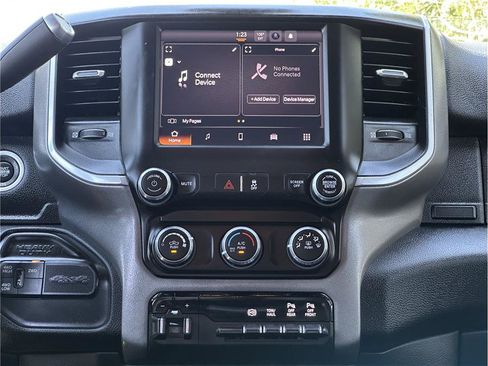 Used 2022 RAM 2500 Big Horn w/ Level 1 Equipment Group AWD/4WD image 24