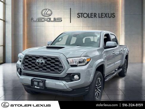 Used 2021 Toyota Tacoma TRD Sport w/ Technology Package AWD/4WD image 3