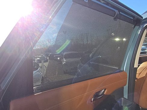 New 2026 Nissan Pathfinder Platinum image 38