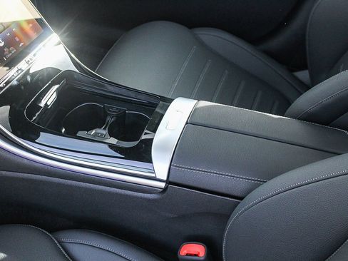 New 2026 Mercedes-Benz C 300 Sedan image 21