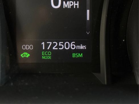 Used 2021 Toyota Camry LE FWD image 45