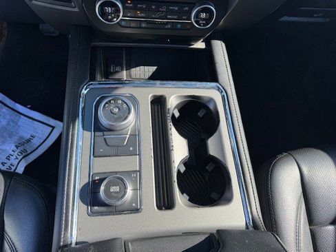 Certified 2021 Ford Expedition Max XLT image 24