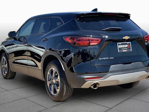 Used 2025 Chevrolet Blazer LT AWD/4WD image 11