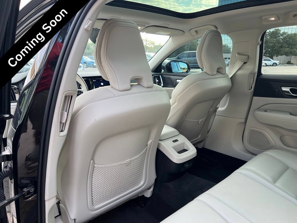 Certified 2024 Volvo V60 B5 Cross Country Plus w/ Protection Package Premier AWD/4WD image 22