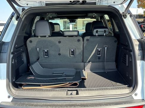 New 2026 GMC Acadia AT4 w/ Super Cruise Package image 16