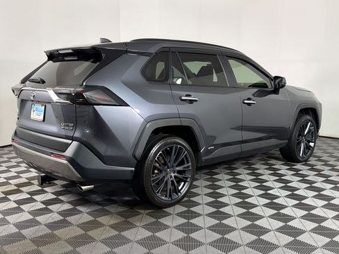 Used 2022 Toyota RAV4 Limited AWD/4WD image 7