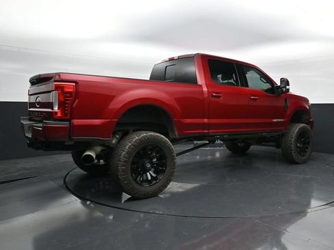 Used 2019 Ford F250 Lariat AWD/4WD image 2