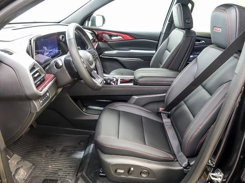 New 2026 Chevrolet Traverse Z71 w/ Driver Confidence Package image 8