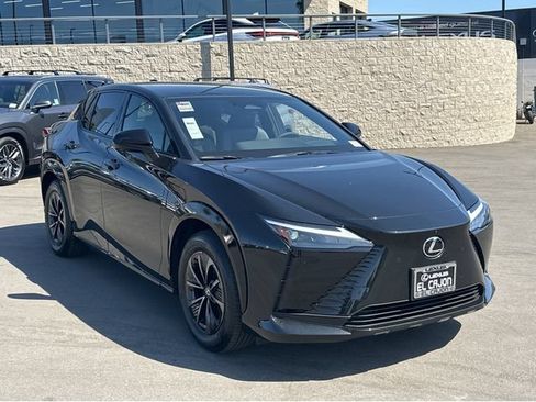 New 2026 Lexus RZ 450e AWD image 2