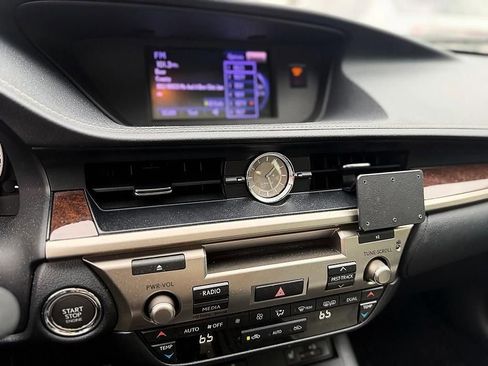 Used 2013 Lexus ES 350 w/ Premium Pkg FWD image 13