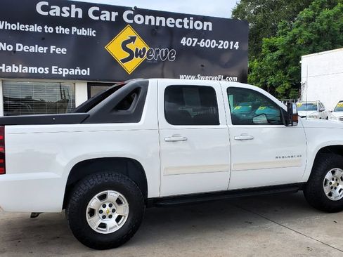 Used 2011 Chevrolet Avalanche LS RWD image 7