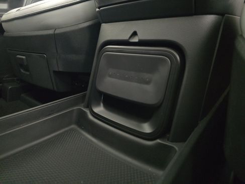 Used 2022 Rivian R1T Adventure AWD/4WD image 31
