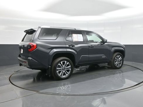 Used 2025 Toyota 4Runner Limited image 9