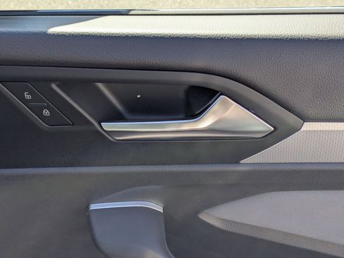 New 2026 Volkswagen Jetta SE image 32