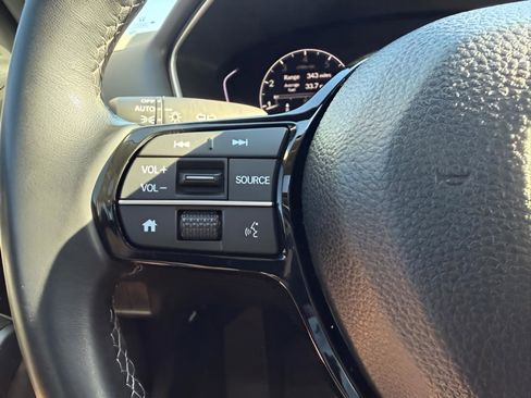 Used 2024 Honda Civic EX-L image 14