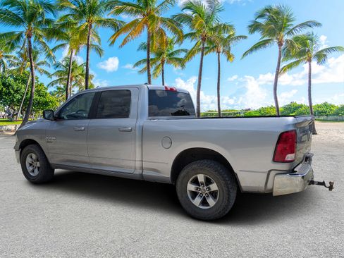 Used 2021 RAM 1500 Classic SLT AWD/4WD image 6