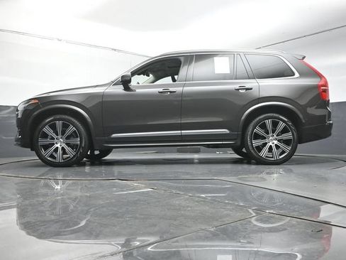 Certified 2023 Volvo XC90 B6 Ultimate w/ Protection Package Premier AWD/4WD image 38