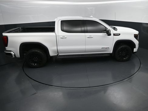Used 2023 GMC Sierra 1500 AT4X AWD/4WD image 30