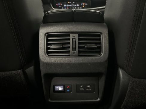 Used 2023 Nissan Rogue SL w/ SL Premium Package image 33