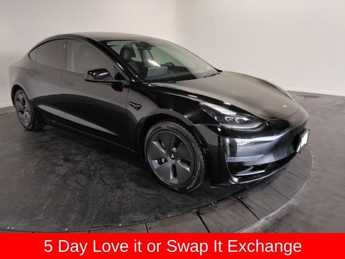Used 2021 Tesla Model 3 Standard Range Plus image 3