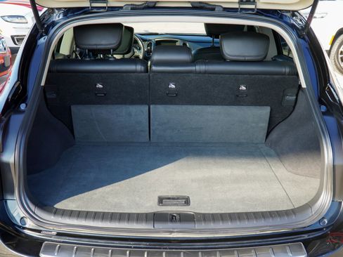 Used 2017 INFINITI QX50 Sport Utility 4D w/ Premium Package image 7