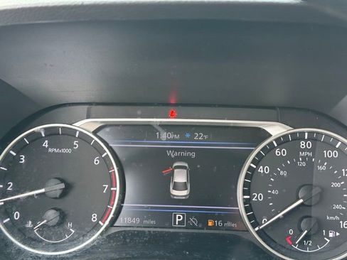 Used 2025 Nissan Sentra SV image 22