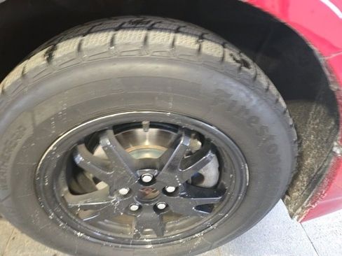 Used 2015 Toyota Prius Three image 12