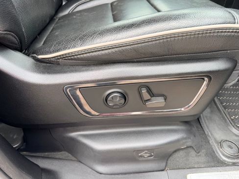 Used 2022 RAM 1500 Limited w/ Off-Road Group AWD/4WD image 11