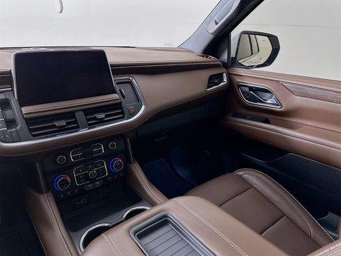 Used 2024 Chevrolet Tahoe High Country w/ Advanced Technology Package image 25