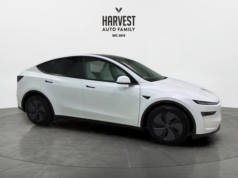 Used 2026 Tesla Model Y Long Range AWD/4WD image 7