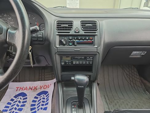 Used 1995 Subaru Legacy L AWD/4WD image 22