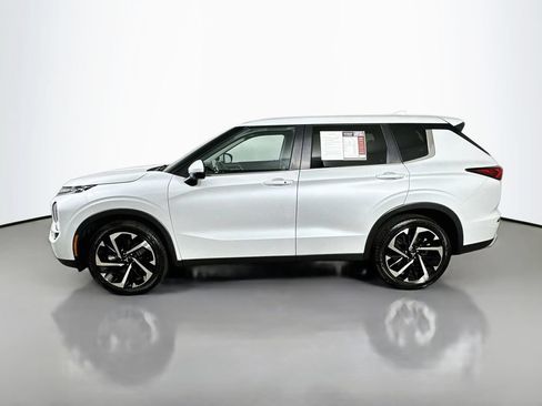 Used 2024 Mitsubishi Outlander SE Black Edition AWD/4WD image 5