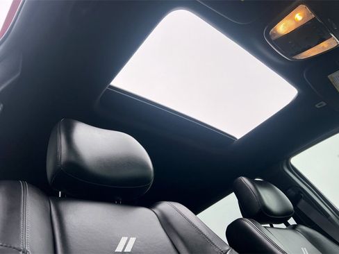 Used 2019 Dodge Durango R/T w/ Technology Group image 19