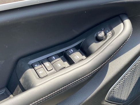 New 2026 Jeep Grand Cherokee L Limited RWD image 17