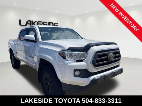 Used 2020 Toyota Tacoma SR5 w/ SR5 Appearance Package (SM) image 6