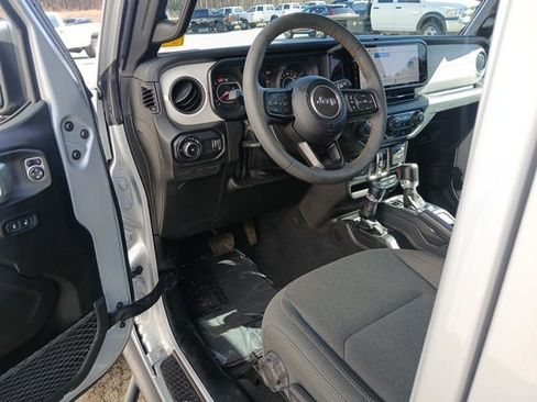 Used 2024 Jeep Wrangler Sport S image 52