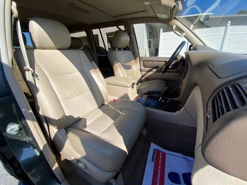 Used 1998 Toyota Land Cruiser image 6