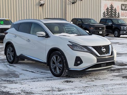 Used 2019 Nissan Murano Platinum image 3