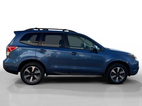 Used 2018 Subaru Forester 2.5i Premium image 6