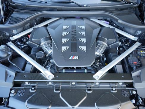 Used 2025 BMW X5 M60i image 22