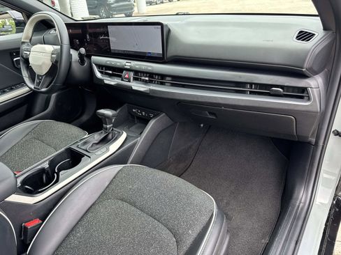 Used 2025 Kia K4 GT-Line w/ GT-Line Sunroof Package FWD image 12