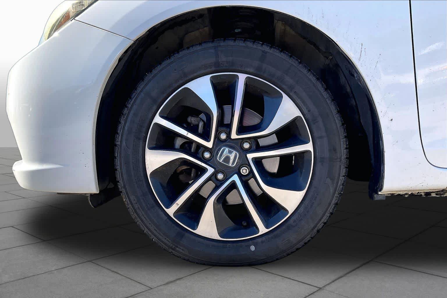 Used 2015 Honda Civic EX image 10
