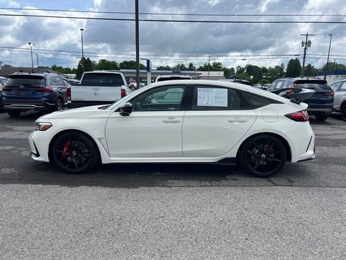 Used 2025 Honda Civic Type R image 2