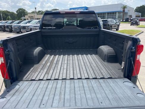 Used 2021 Chevrolet Silverado 1500 LT Trail Boss w/ Convenience Package II image 9