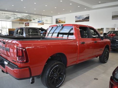 New 2026 RAM 2500 Big Horn AWD/4WD image 8
