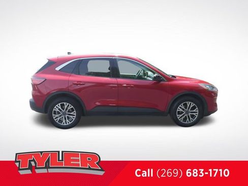 Used 2022 Ford Escape SEL w/ Technology Package AWD/4WD image 9